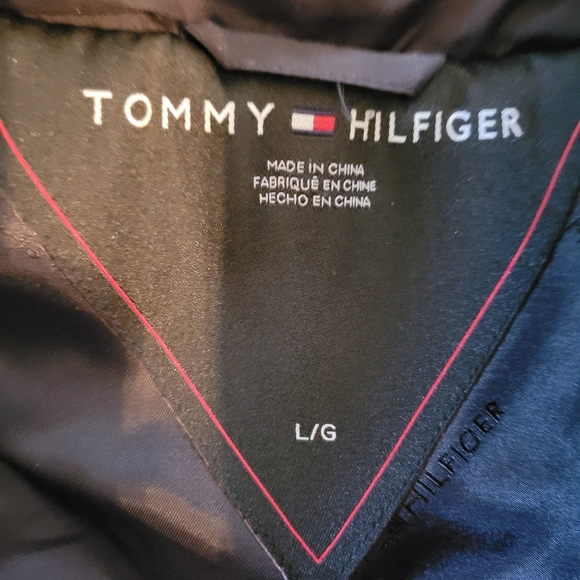 Tommy Hilfiger | Black Quilted Down Filled Zip-up Vest, With pockets - Picture 4 of 7